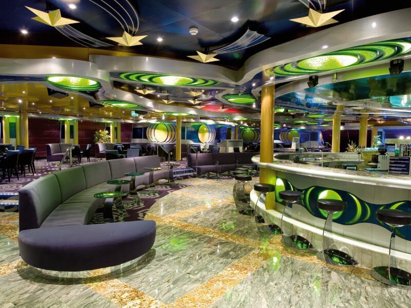 lounge-bar-costa-serena